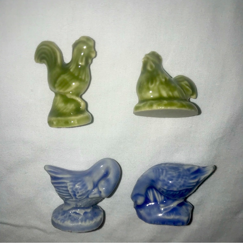 Wade’s Whimsies Porcelain Miniature Farm Animals. Excellent Used Condition.